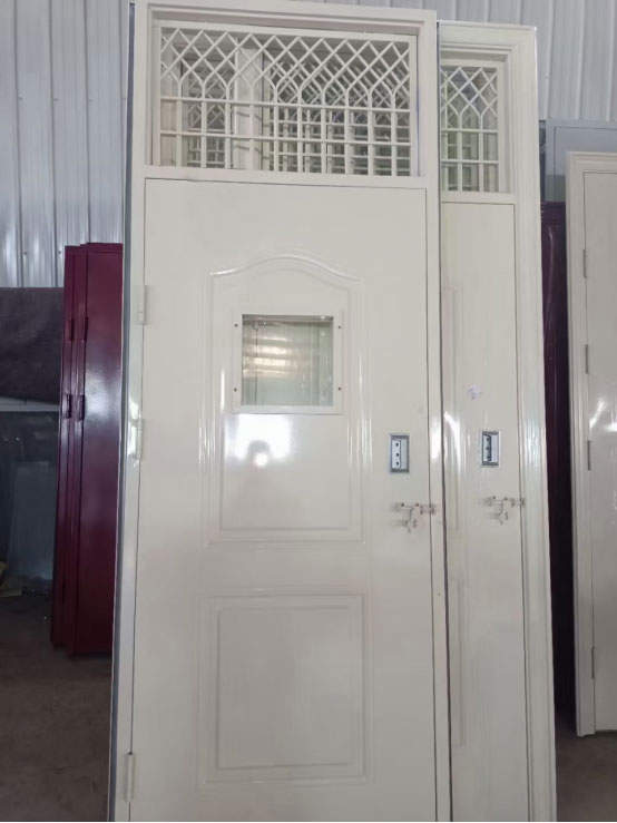 宁县学校教室门 宁县学校教室门